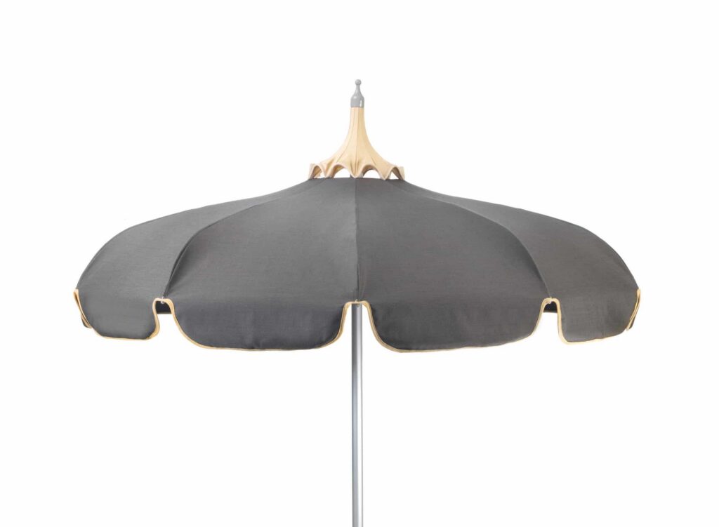 [:it]Pagoda con mantovana con bordino[:en]Pagoda with valance and piping[:es]Pagoda con faldón y ribete[:fr]Pagoda avec cantonnière et passepoil[:]